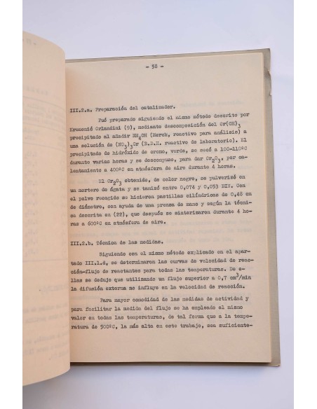 Cinética de la deshidrogenación de isopropanol sobre Cr2O3 : técnica de presión total variable. Tesis
