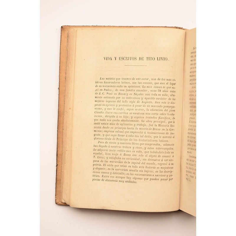 Nueva colección de autores selectos latinos y...