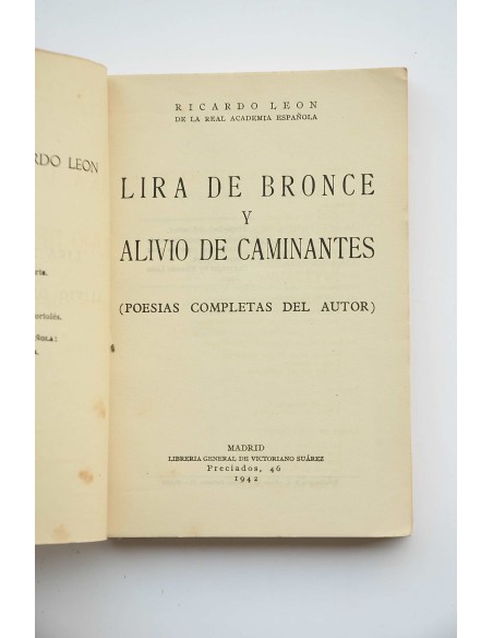Lira de Bronce y alivio de caminantes