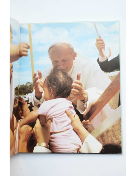 Querida gente joven : el Papa Juan Pablo II habla a la juventud del mundo