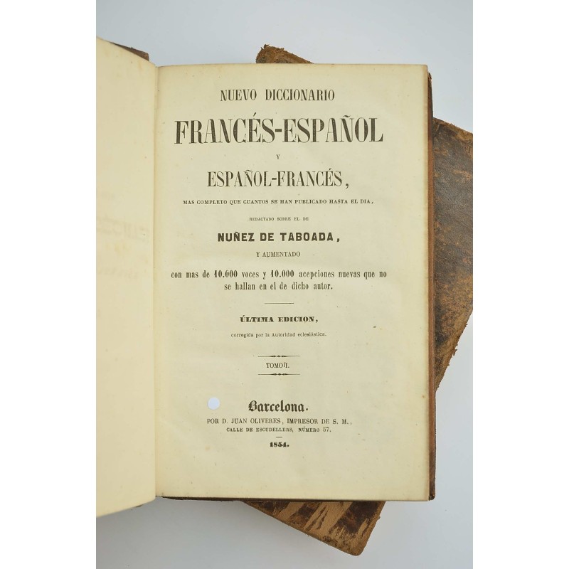 Nuevo diccionario francés-español y...