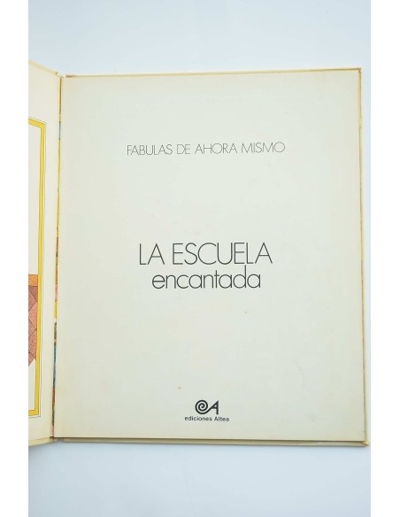 La escuela encantada