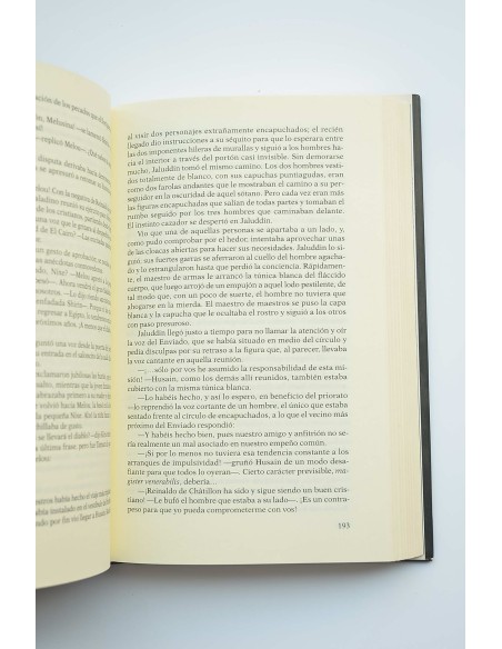 A la sombra de las dagas, El Paraíso