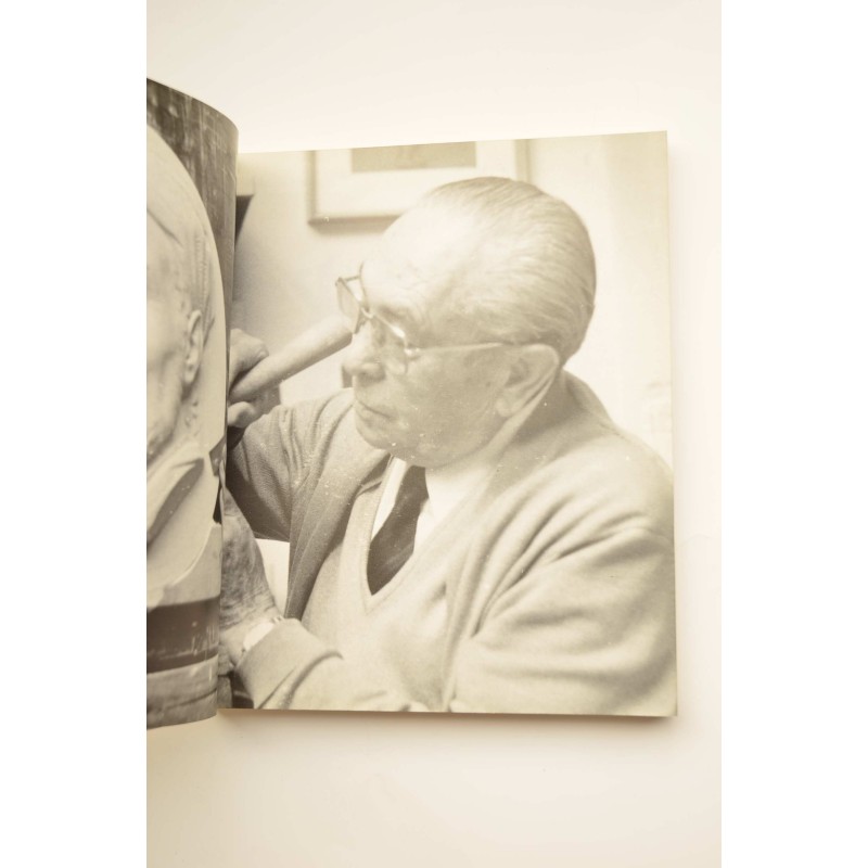 González Moreno. Esculturas