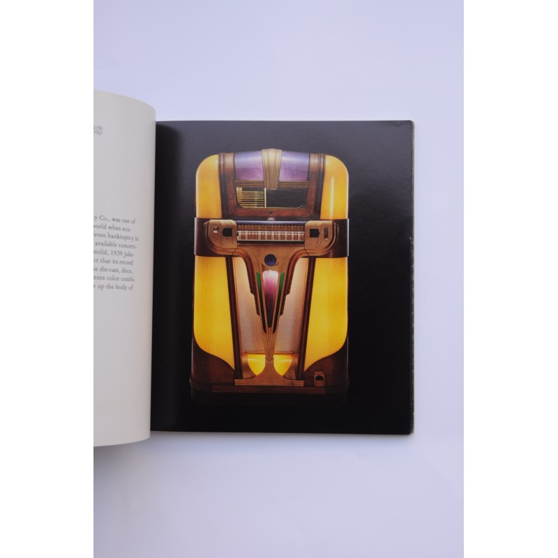 Jukeboxes : the golden age
