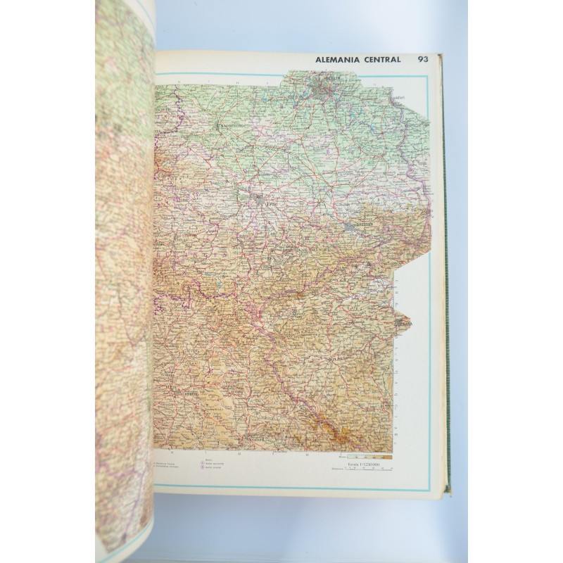 La Tierra y sus límites. 1. Gran atlas...