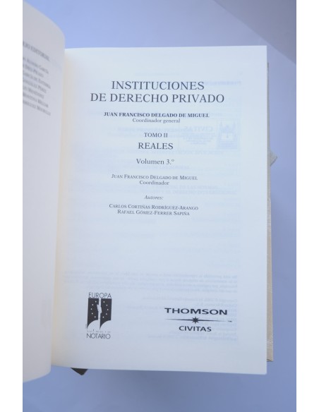 Instituciones de derecho privado. Reales