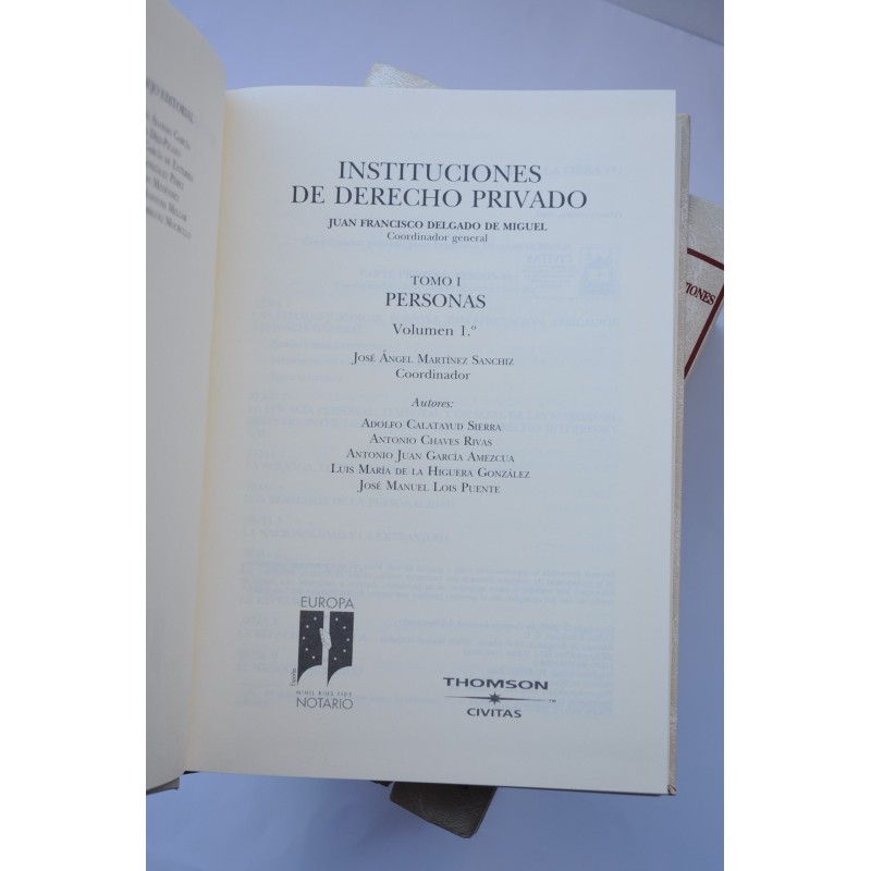 Instituciones de derecho privado. Personas