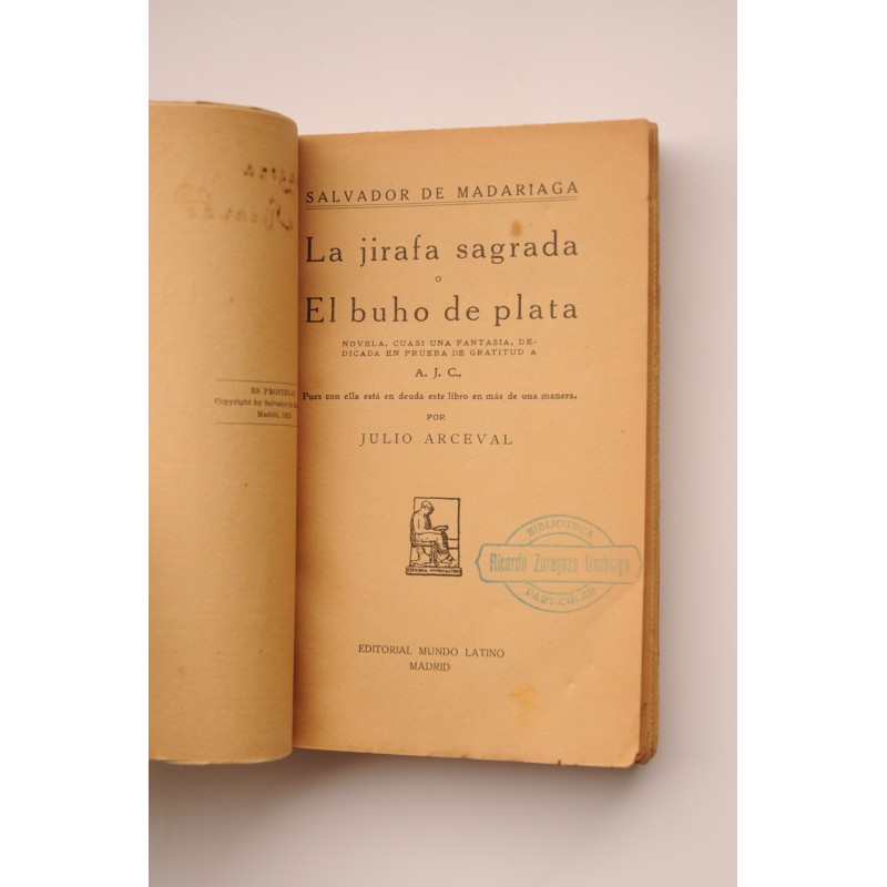 La jirafa sagrada o El búho de plata