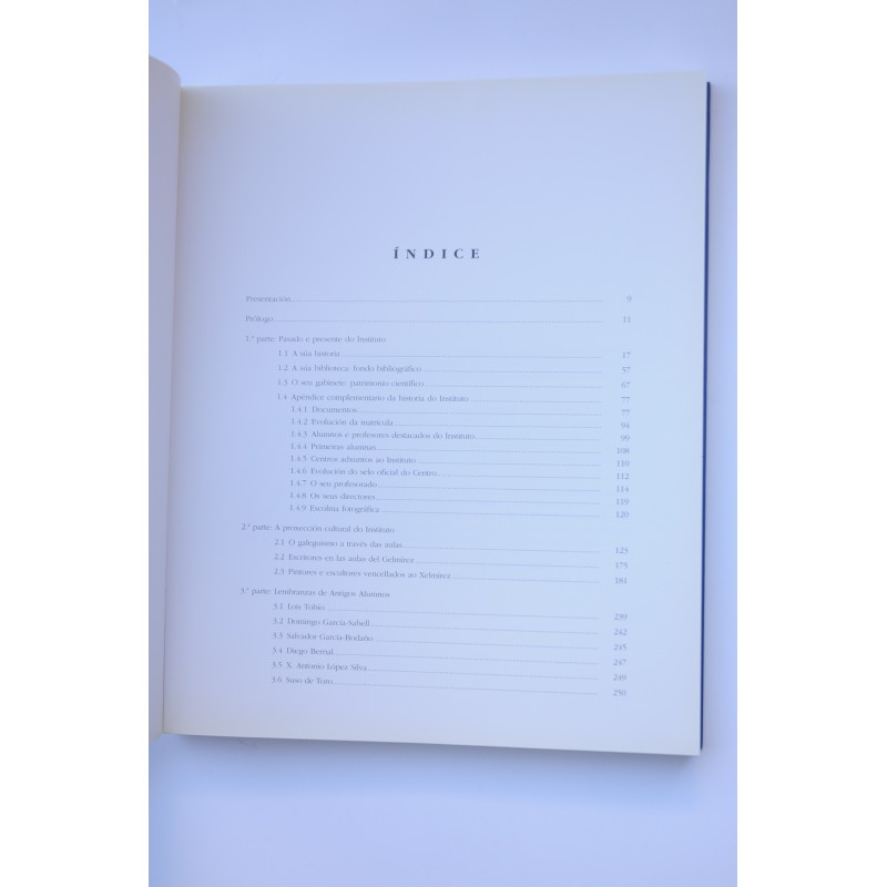 Instituto Xelmírez. Pasado e presente. Xelmírez...