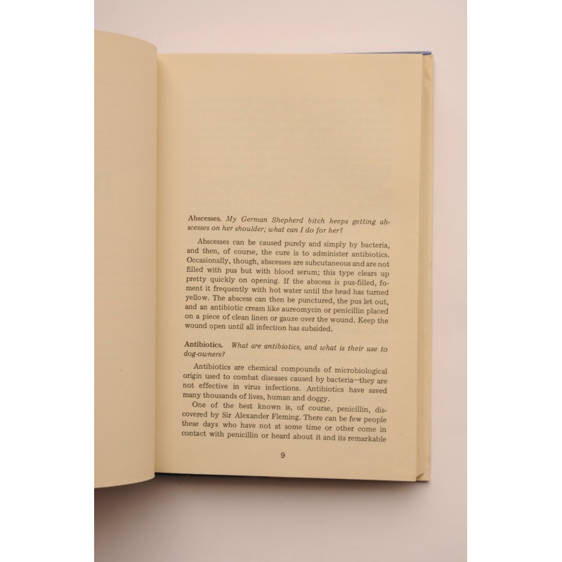 Encyclopedia of dogs & puppies : all you need...
