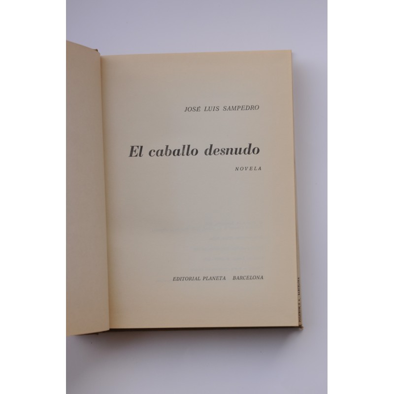 El caballo desnudo
