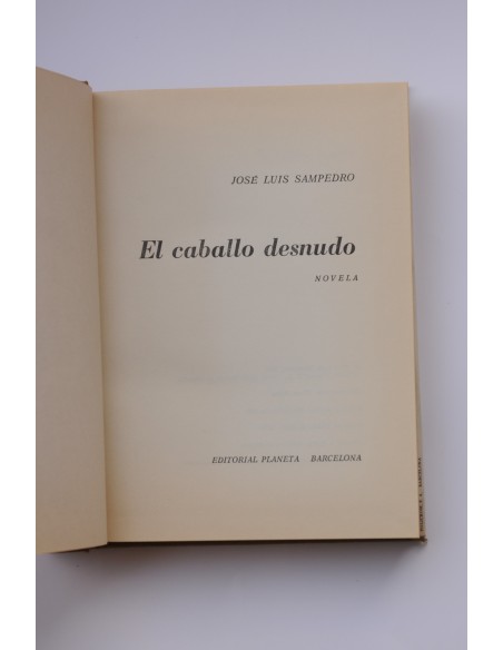 El caballo desnudo