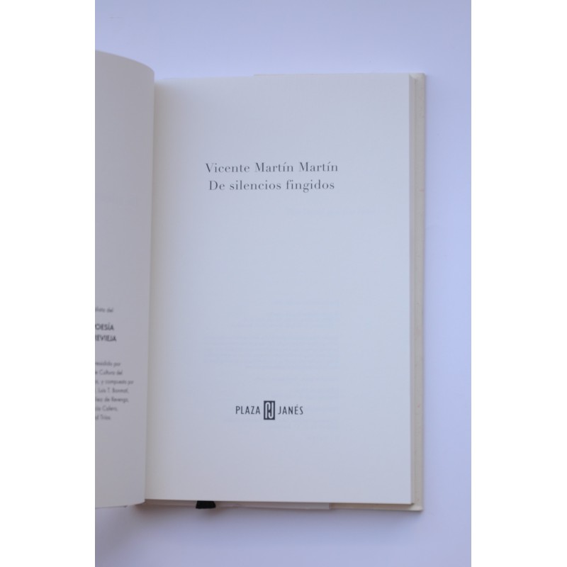 De silencios fingidos