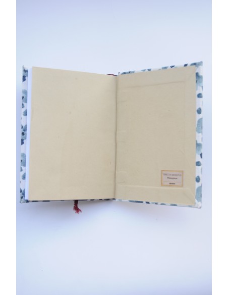 Libreta Artesana Florecitas grises