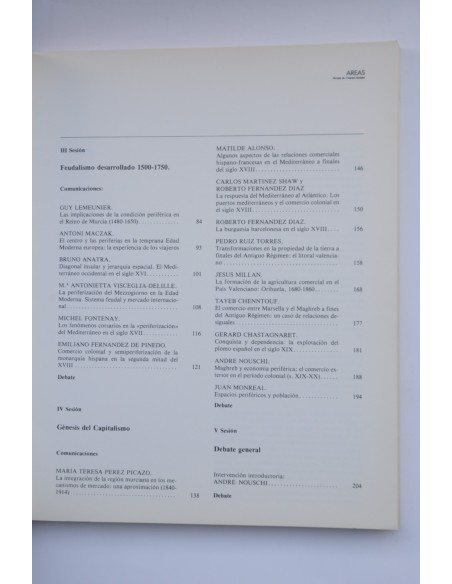 AREAS : revista de ciencias sociales. Desigualdad y depencia : la periferización del Mediterraneo occidental, S. XII-XIX