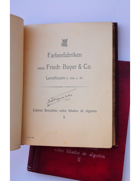 Colores Benzidine sobre hilados de algodón