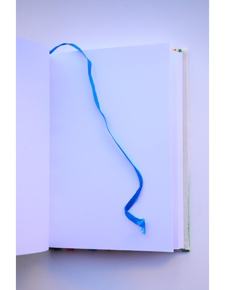 Libreta Artesana. Rayas verticales multicolor