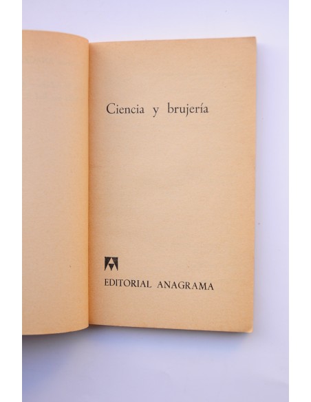 Ciencia y brujería
