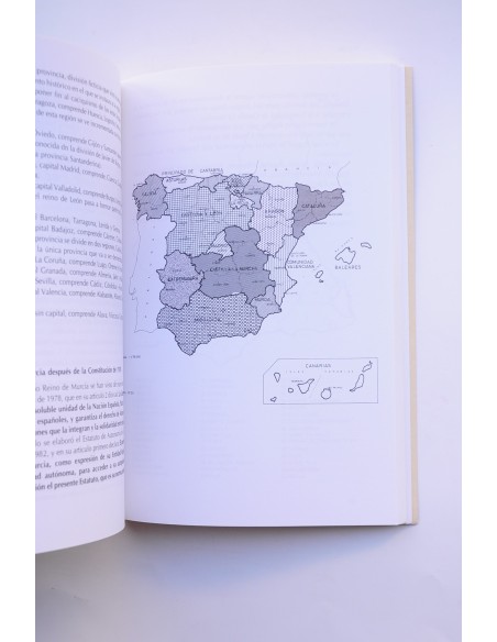 La región de Murcia: su emplazamiento en las distintas divisiones territoriales del espacio peninsular