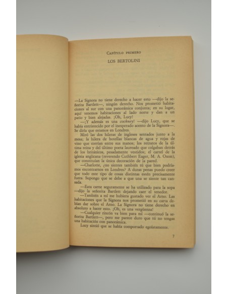 Una habitación con vistas