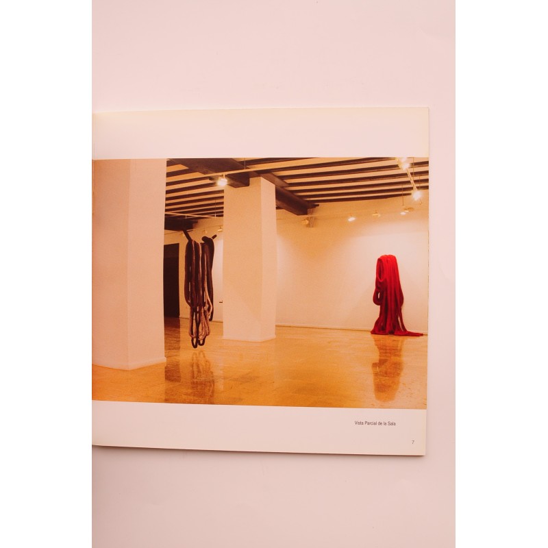 Claudia Martínez. Dibuixos i escultures