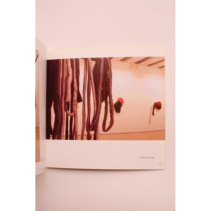 Claudia Martínez. Dibuixos i escultures