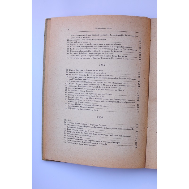 La política europea desde 1933 a 1938 reflejada...