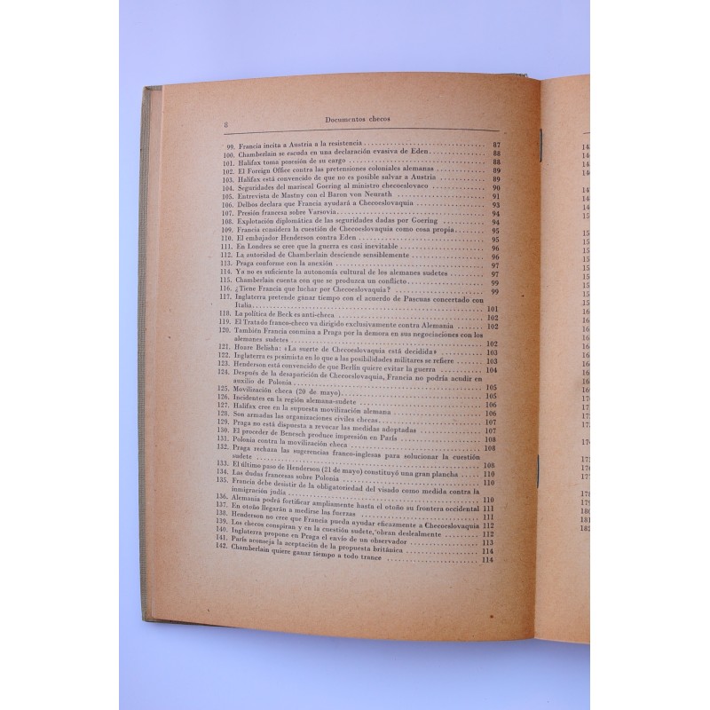 La política europea desde 1933 a 1938 reflejada...