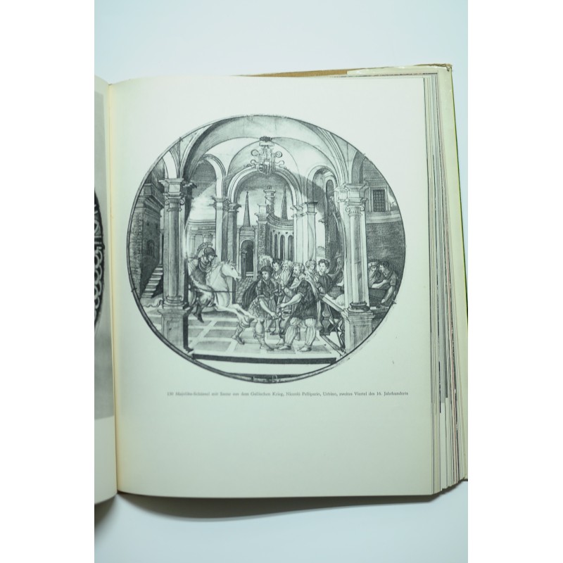 Die Sammlungen des königsschlosses auf dem wawel