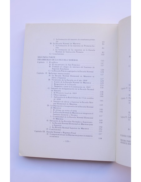 Historia de la Escuela Normal de Navarra (1831 - 1931)