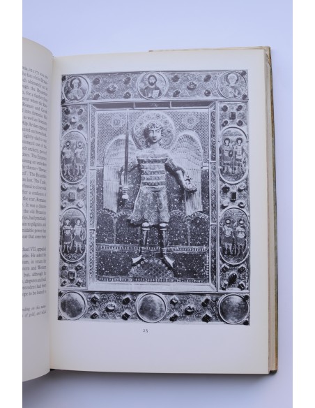 The sword and the scimitar. The saga or the crusades