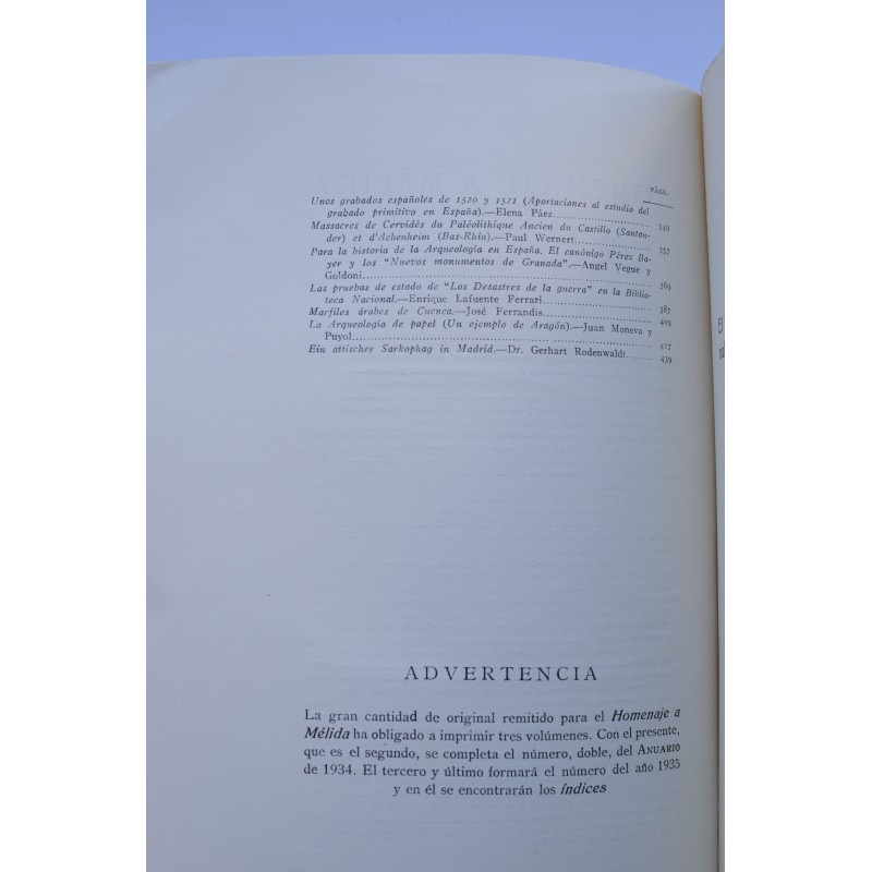 Anuario del cuerpo facultativo de archiveros,...