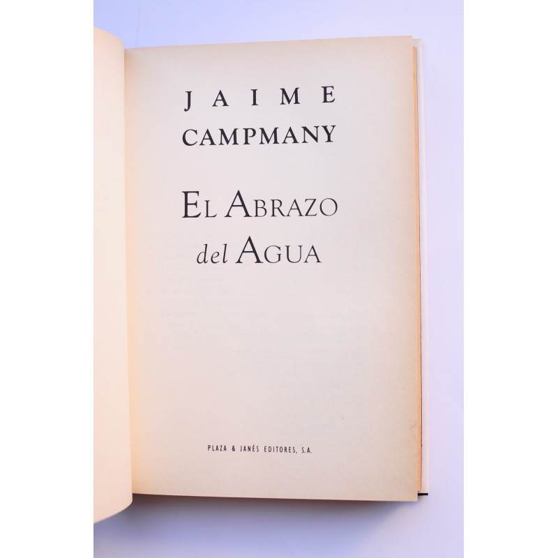 El abrazo del agua
