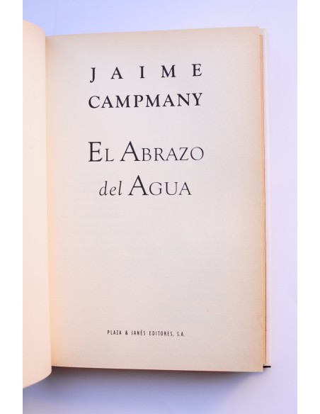 El abrazo del agua