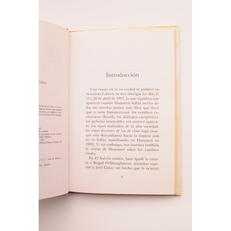 La mujer en la oscuridad. Novela de un idilio...