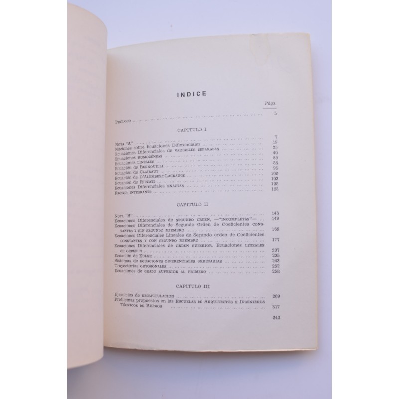 Ecuaciones diferenciales. II. Parte