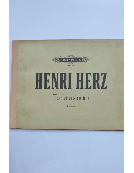 Collection d'exercices de gammes et de passages pour piano