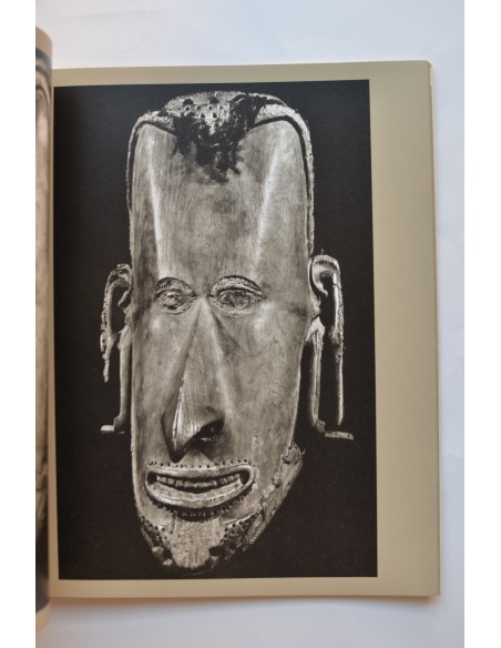 Man as art. New Guinea Body Decoration
