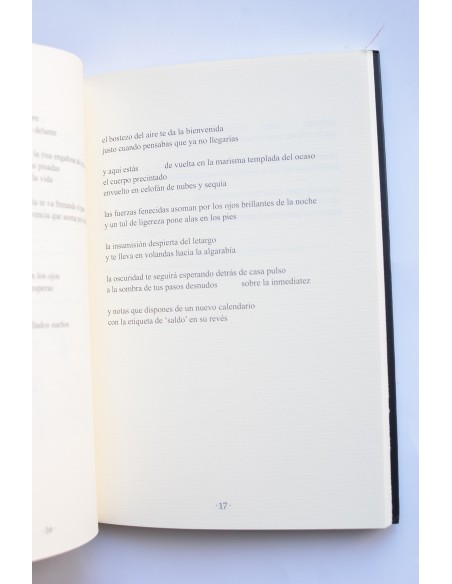 Entre las oquedades de los días que pasan