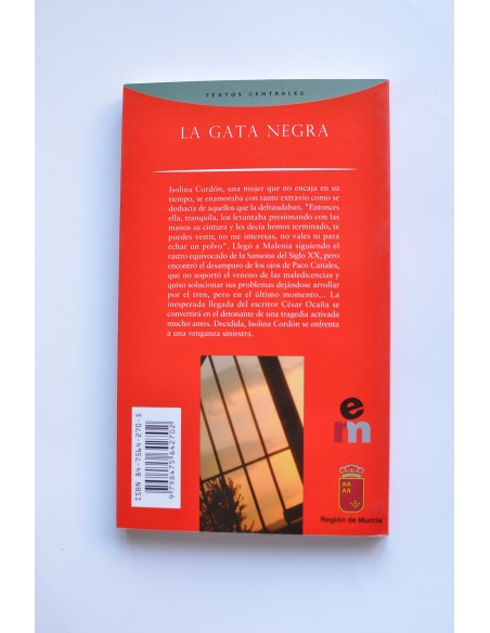 La gata negra