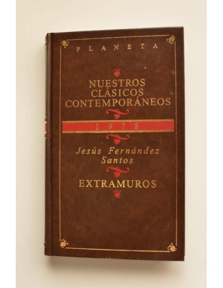 Extramuros