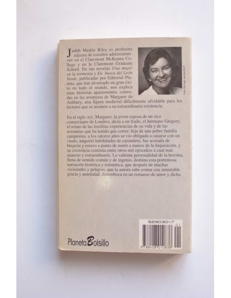 Una mujer en la tormenta