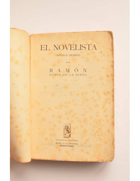 El novelista (novela grande)