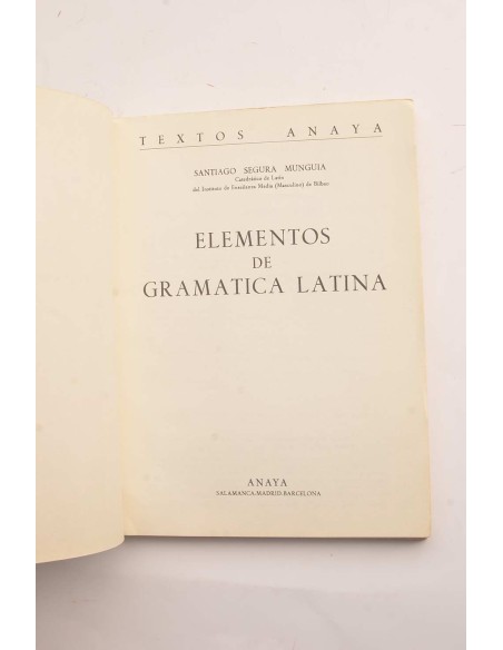 Elementos de gramática latina
