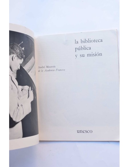 La bibioteca pública y su misión