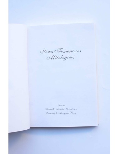 Seres femeninos mitológicos