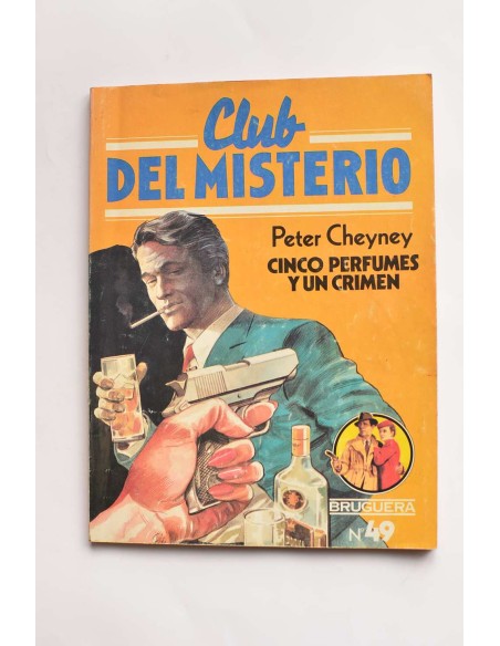 Cinco perfumes y un crimen