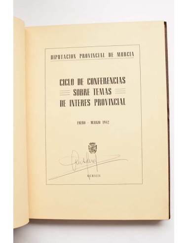 Ciclo de conferencias sobre temas de interés...