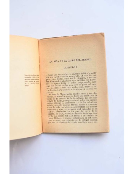 La niña de la calle Arenal